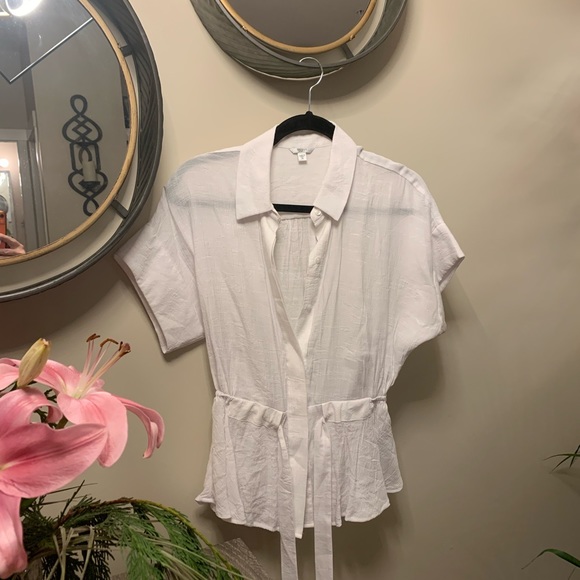 Guess brand XS Never worn , no damage or stains paid 55 each new no tags $30both - Picture 5 of 8